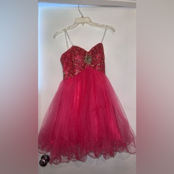 Prom dress - Picture 7 of 7